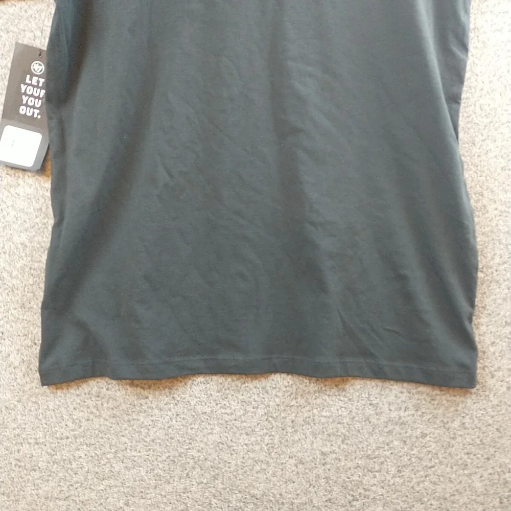 47 Brand Carolina Panthers NFL T-Shirt Mens Medium Black Striped Sleeve NWT